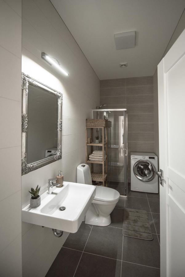 Km Apartamentai Apartment Каунас Екстериор снимка